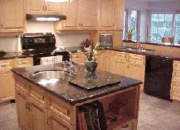 Kitchen Facing Dining Rms.jpg (12934 bytes)